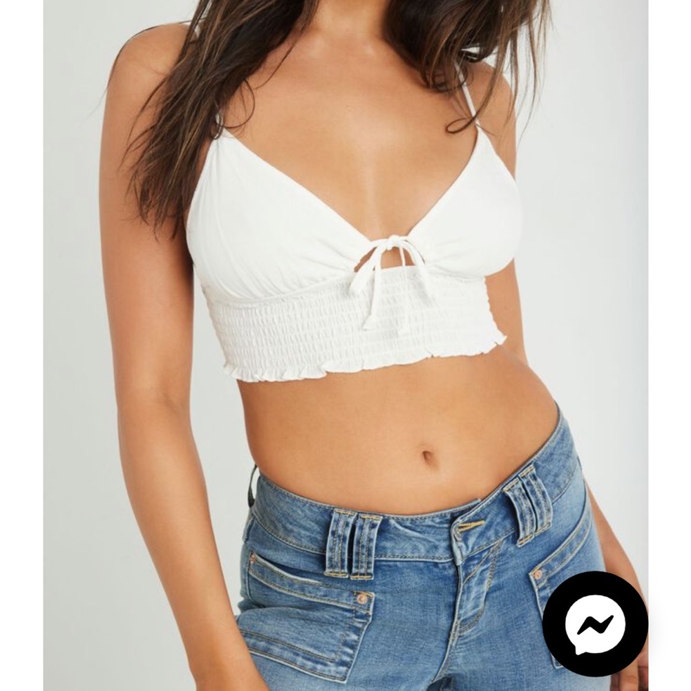 NWT Garage Kyla keyhole cami top